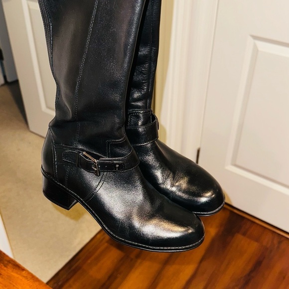 Bandolino Women Black Leather Riding Boots. - Picture 5 of 7